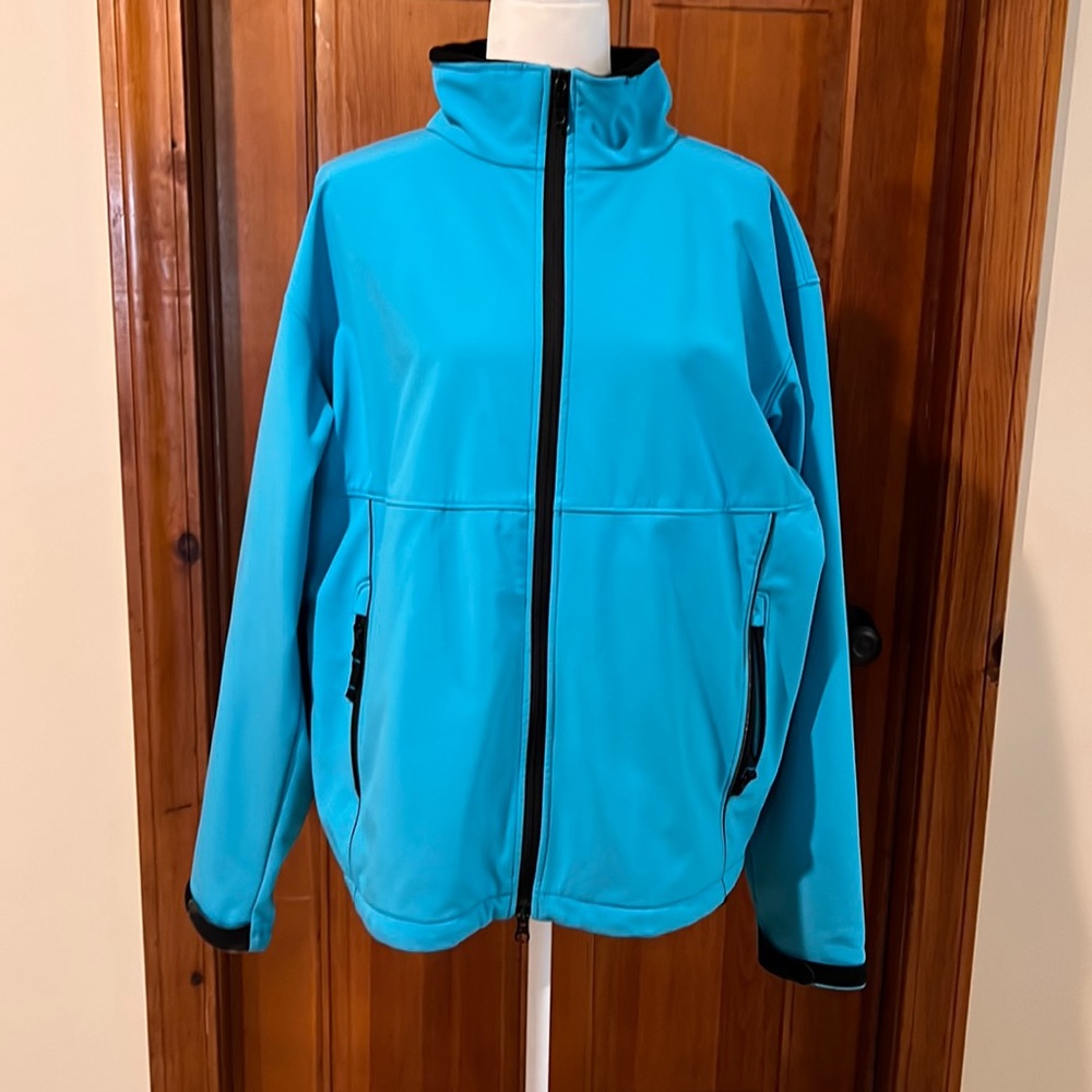Clique Men’s Softshell Ski/Snowboard Jacket.